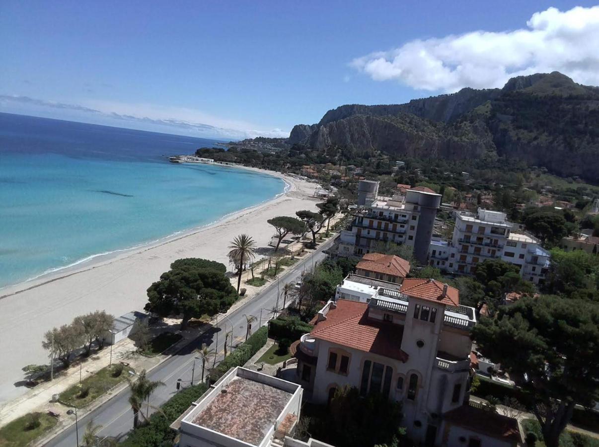 Villa Azzurra Beachfront Mondello - باليرمو المظهر الخارجي الصورة